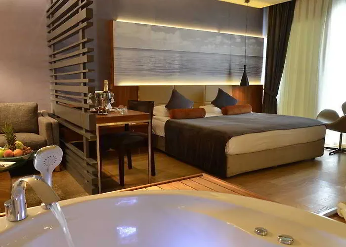 Sherwood Blue Belek - Adults Only מלון