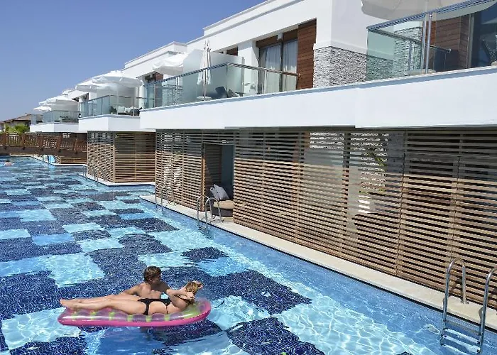 Sherwood Blue Belek - Adults Only מלון
